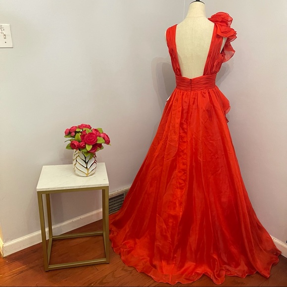 Mac Duggal Ruffle Detail Ruched Cherry Red Chiffon Ballgown Size 4 New With Tag - Picture 15 of 16